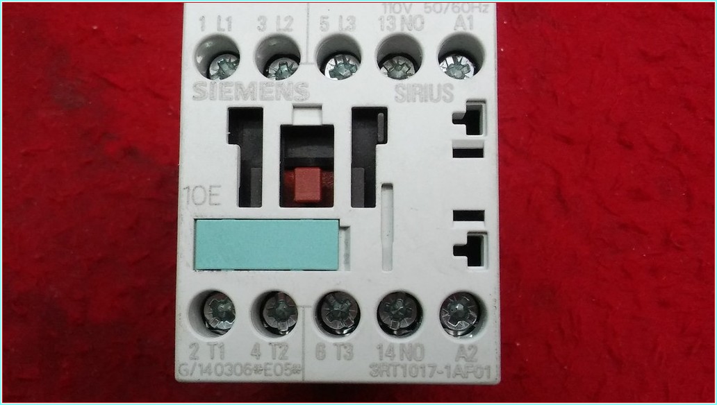 SIEMENS 3RH1140-1AF00 5,5KW 110V SIFIR KUTULU KONTAKTÖR