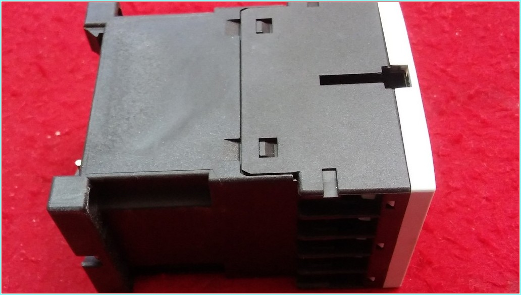 SIEMENS 3RH1140-1AF00 5,5KW 110V SIFIR KUTULU KONTAKTÖR