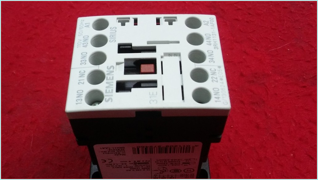 SIEMENS 3RH1131-1AF00 110V YARDIMCI KONTAK (RÖLE KONTAKTÖR)