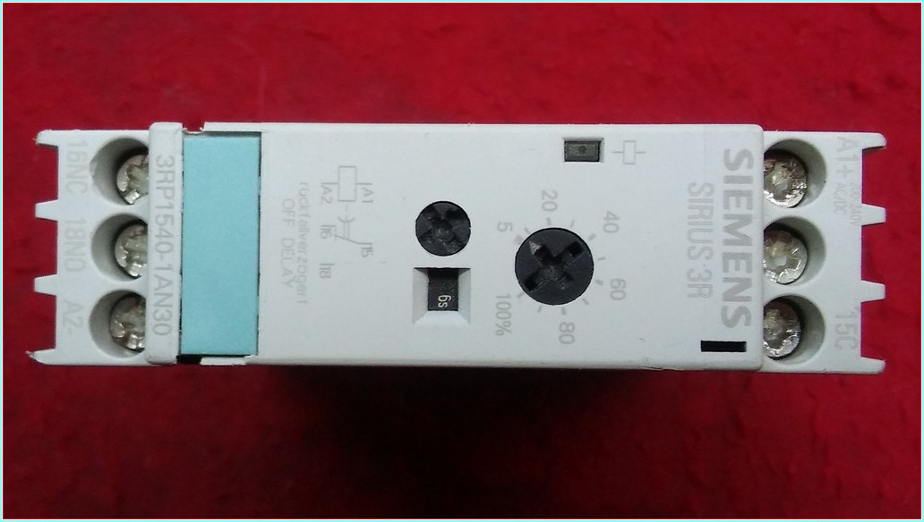 SIEMENS 3RP1540-1AN30 0,05-100 SAAT SIRIUS 3R ZAMAN RÖLESİ