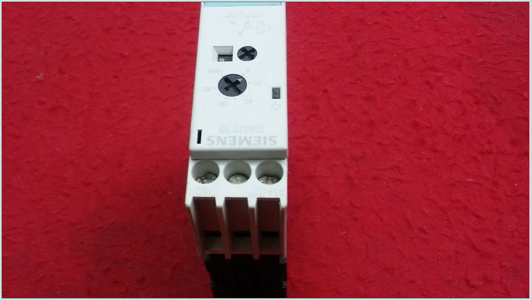 SIEMENS 3RP1540-1AN30 0,05-100 SAAT SIRIUS 3R ZAMAN RÖLESİ