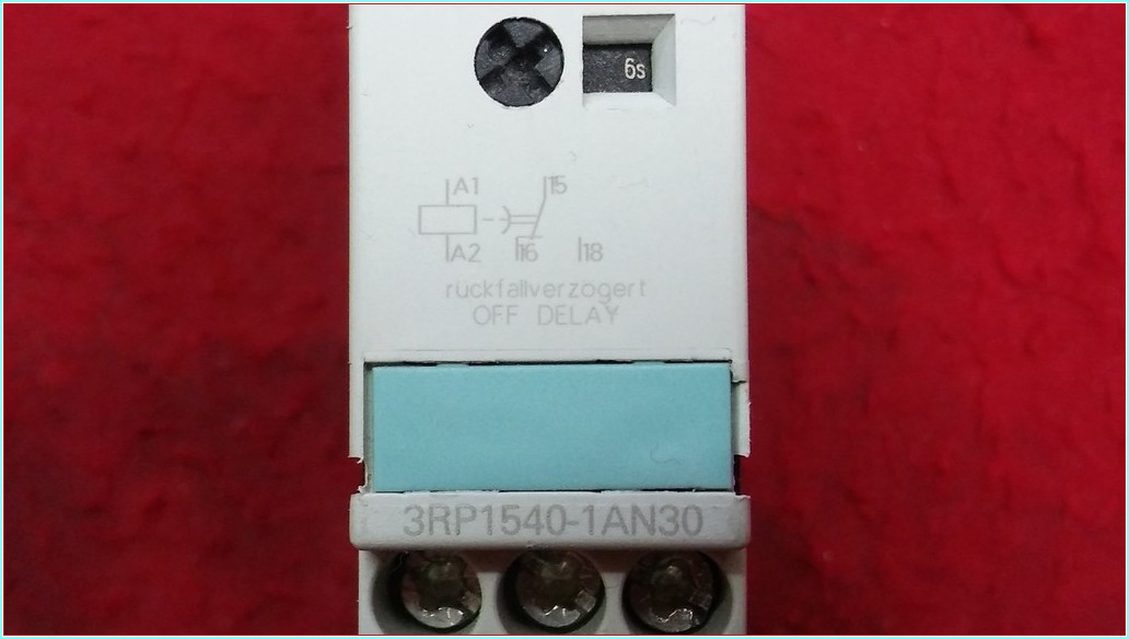 SIEMENS 3RP1540-1AN30 0,05-100 SAAT SIRIUS 3R ZAMAN RÖLESİ