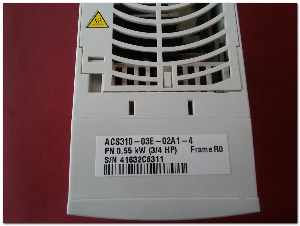 ABB ACS310-03E-02A1-4 0,55 KW SÜRÜCÜ ACS310 0,55KW INVERTER DRIVER