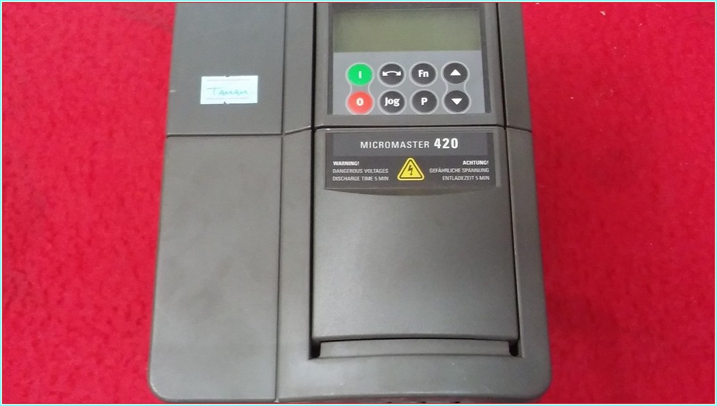 SIEMENS 6SE6420-2UC21-1BA1 MICROMASTER 420 1,1KW SÜRÜCÜ HIZ KONTROL DRIVER