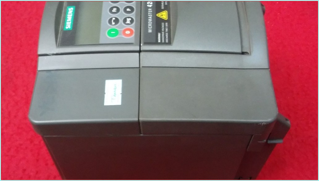 SIEMENS 6SE6420-2AB21-5BA1 1,5 KW 7,4A MICROMASTER 420 SÜRÜCÜ
