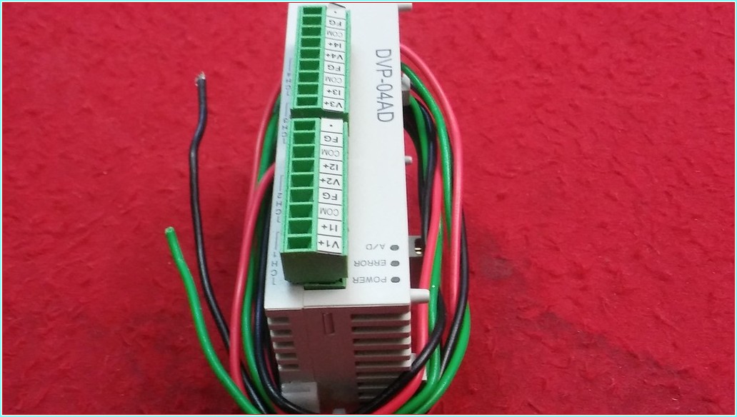 DELTA DVP-04AD DVP04AD-S PLC
