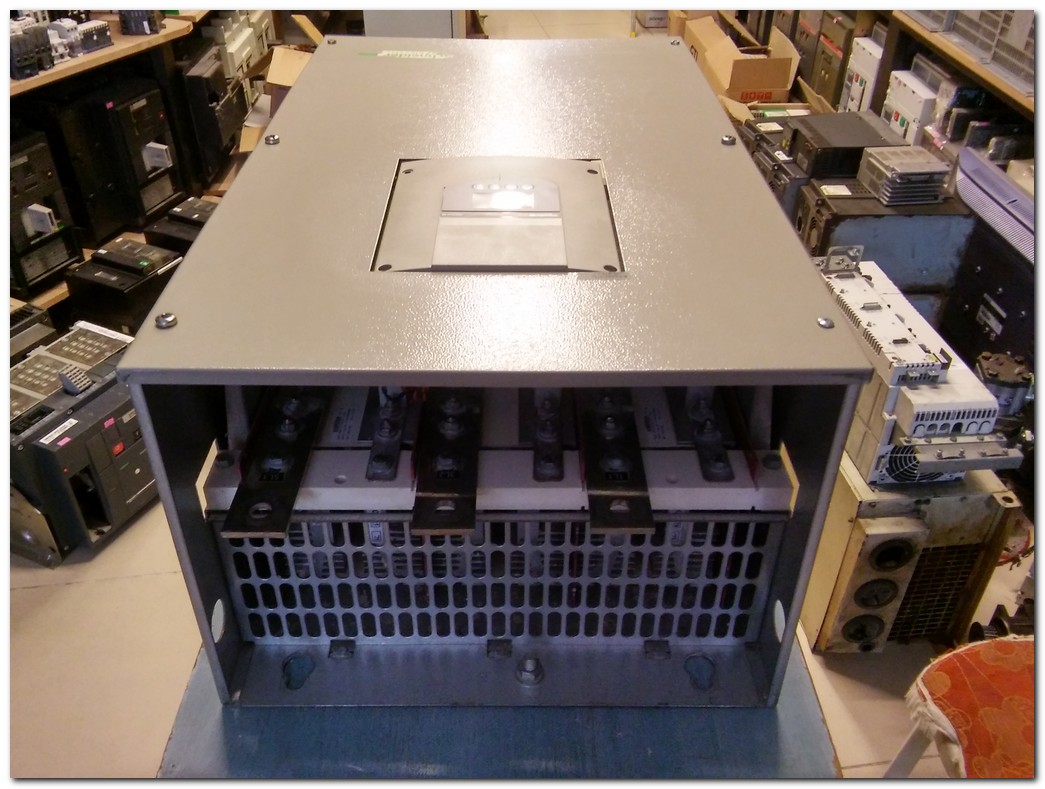 TELEMECANQUE ATS48C48Q SCHNEİDER ATS 48 ALTİSTAR  ATS48 250KW SOFTSTARTER
