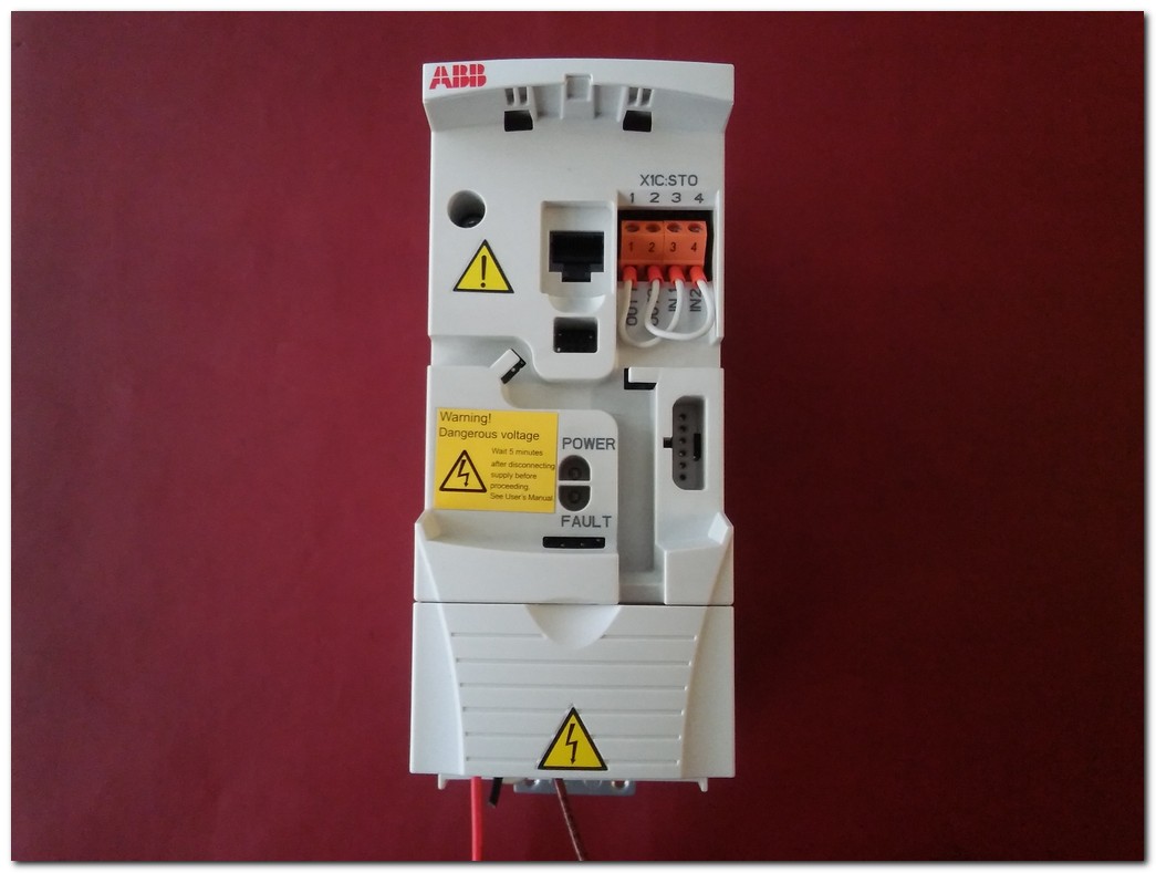 ABB ACS355-01E-02A4-2 0,37KW SÜRÜCÜ ACS355 0,37 KW INVERTER DRIVER