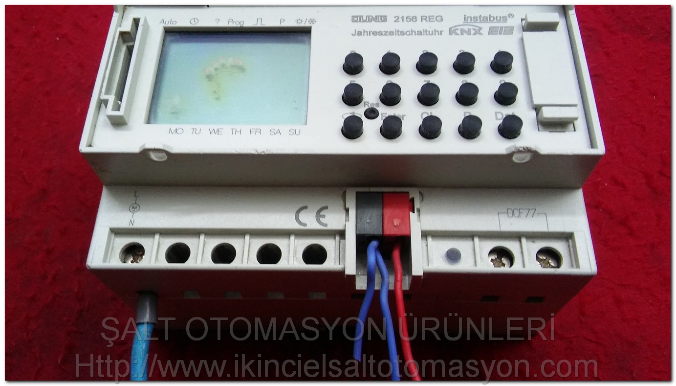 JUNG 2156 REG JAHRESZEİTSCHALTUHR YILLIK ZAMAN SAATİ