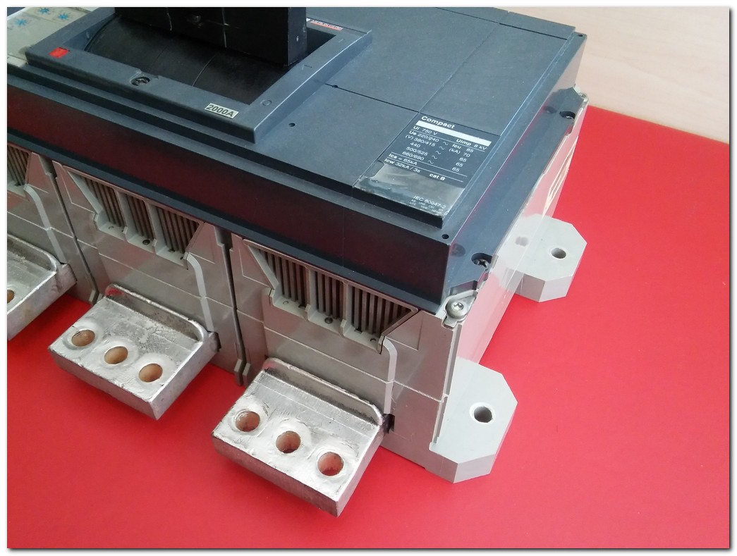 MERLİN GERİN NS2000 N 3P SD 2000A MİCROLOGİC 2,0 COMPACT TMŞ