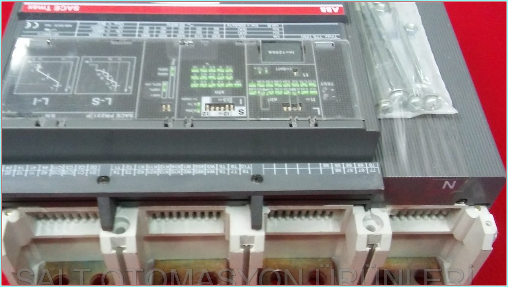 ABB SACE TMAX T7S 1250 1250A 4 KUTUPLU TMŞ