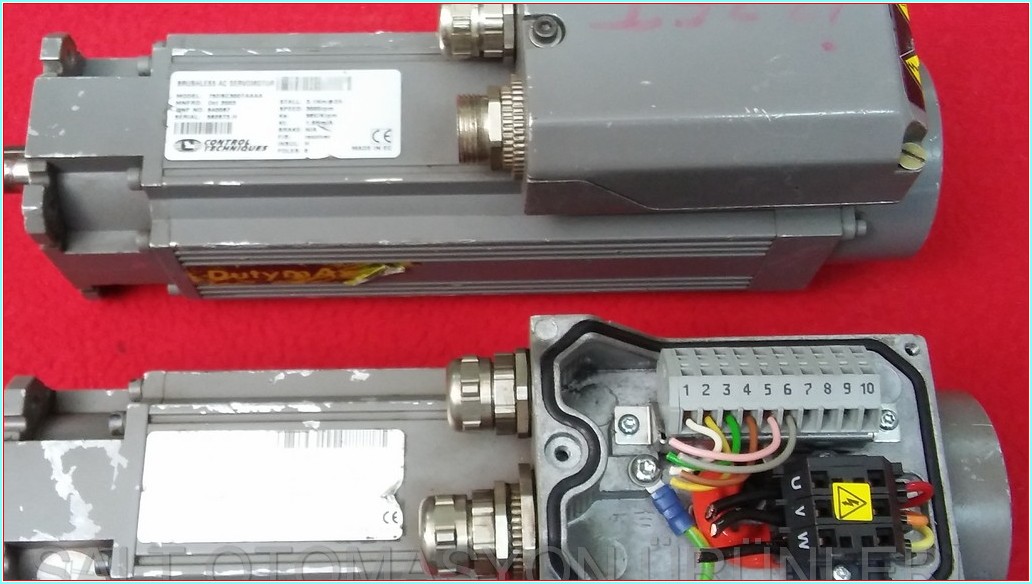 CONTROL TECHNIQUES DUTYMAX DS 75 SPEED:3000RPM 75DSC300TAAAA BRUSHLESS AC SER SERVO MOTOR