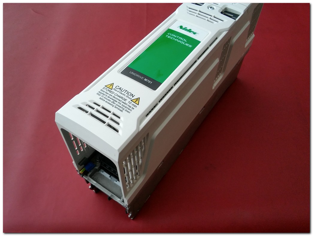 CONTROL TECHNIQUES M701-034 00045 A 2,2KW SÜRÜCÜ NİDEC M701 2,2 KW INVERTER DRIVER