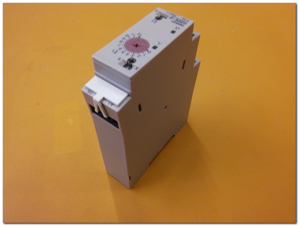 H3DE-G OMRON