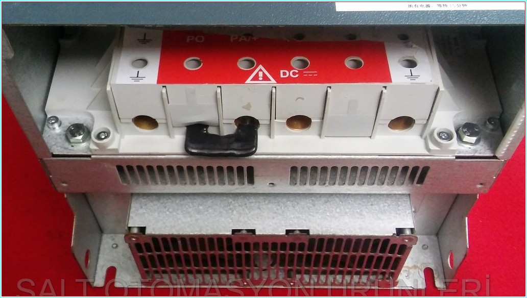 SCHNEİDER  ALTİVAR 71 ATV71HD45N4Z 45 KW SÜRÜCÜ HIZ KONTROL CİHAZI