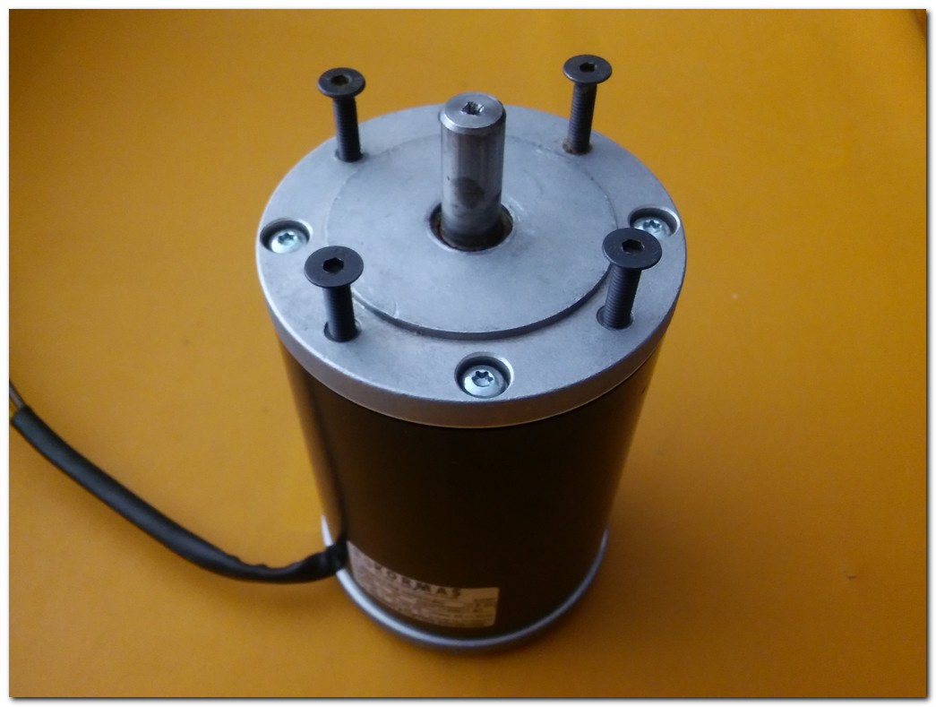 KORMAS 671 140 49 67114049 24 VDC 1400 RPM REDÜKTÖR MOTORU DC MOTOR
