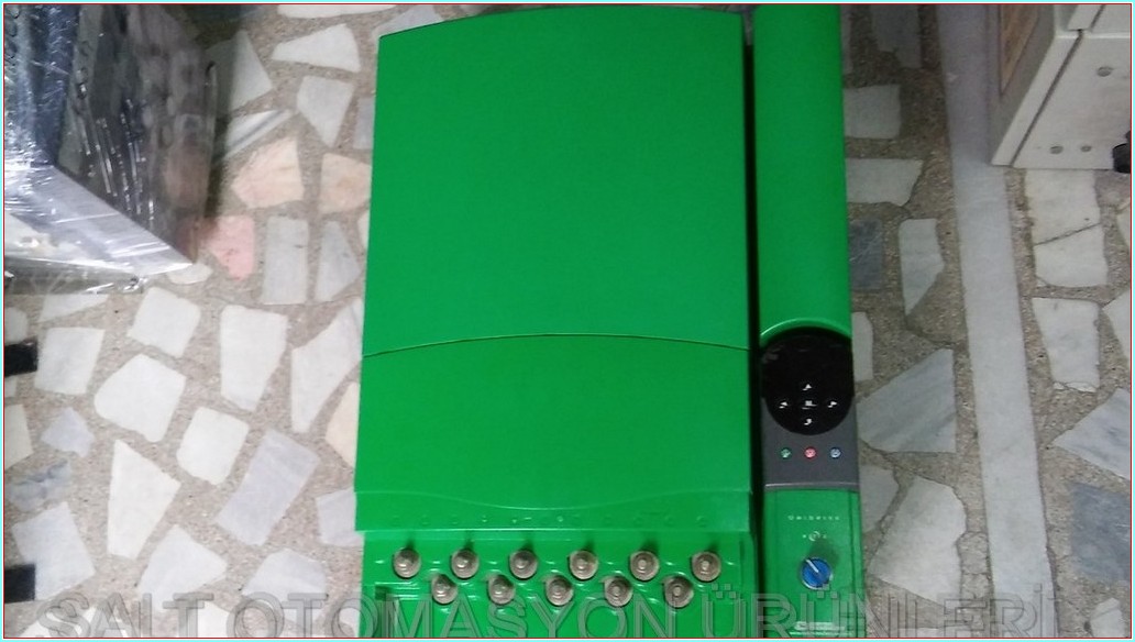 CONTROL TECHNIQUES UNI4405 VTC 110KW SÜRÜCÜ HIZ KONTROL CİHAZI