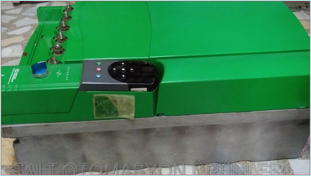 CONTROL TECHNIQUES UNI4405 VTC 110KW SÜRÜCÜ HIZ KONTROL CİHAZI