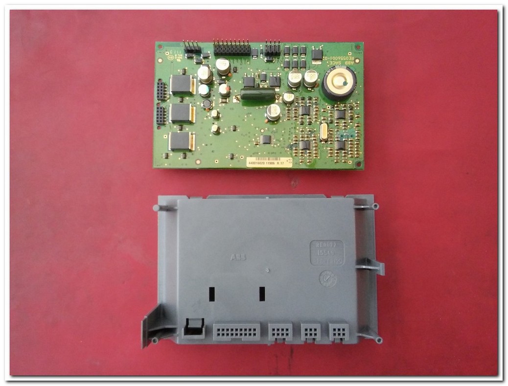 ABB SACE RE0556001-02 440016020 11906 R.17 QA6UK317A RE0677 L5549 TERMİK KONTROL KARTI