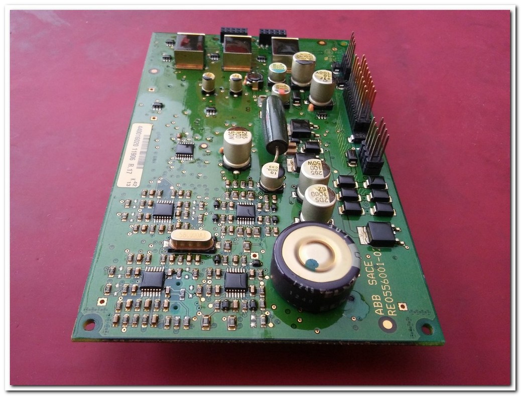 ABB SACE RE0556001-02 440016020 11906 R.17 QA6UK317A RE0677 L5549 TERMİK KONTROL KARTI