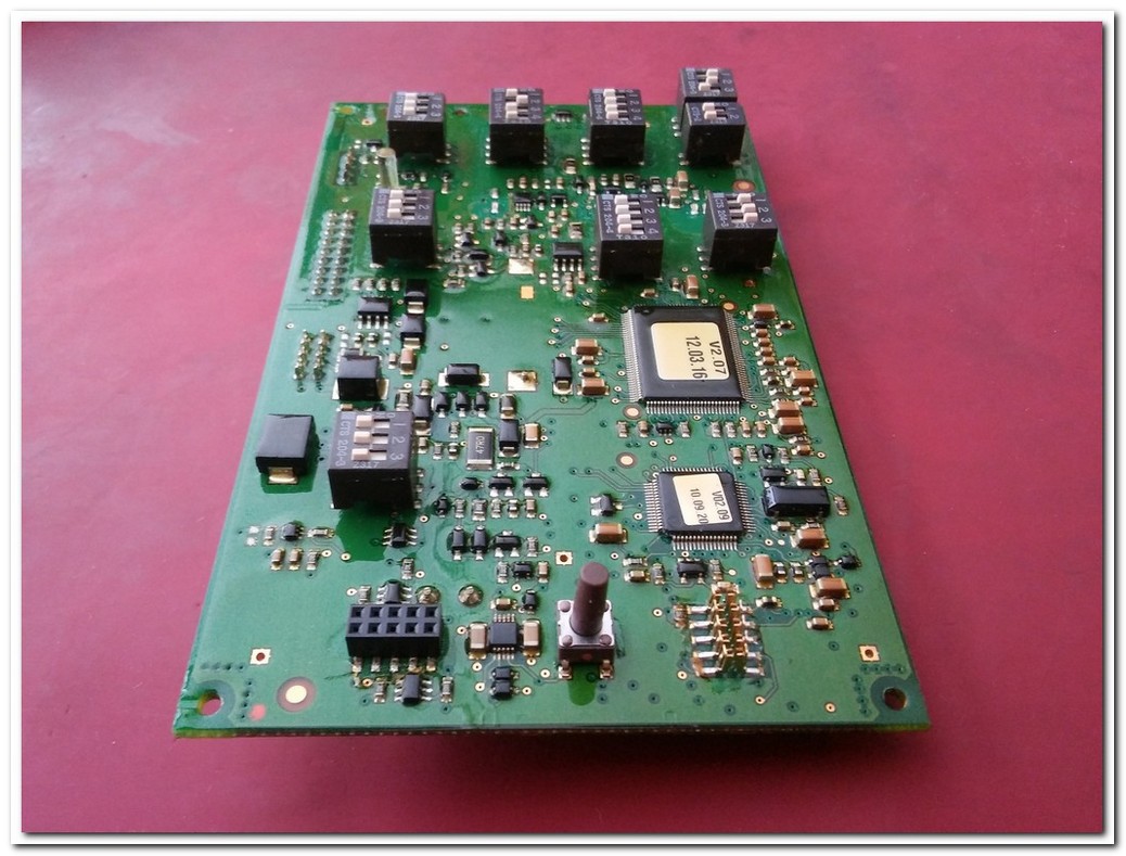 ABB SACE RE0556001-02 440016020 11906 R.17 QA6UK317A RE0677 L5549 TERMİK KONTROL KARTI