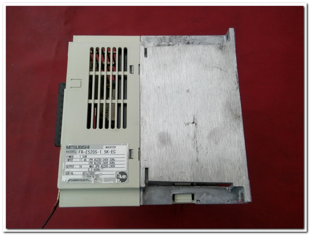 MITSUBISHI FR-E520S-1.5K-EC 1,5KW SÜRÜCÜ 1,5 KW INVERTER DRIVE