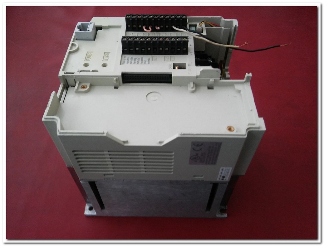 MITSUBISHI FR-E520S-1.5K-EC 1,5KW SÜRÜCÜ 1,5 KW INVERTER DRIVE