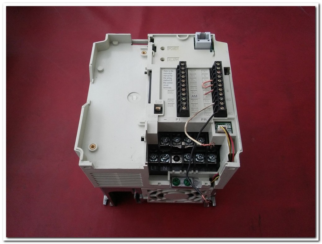 MITSUBISHI FR-E520S-1.5K-EC 1,5KW SÜRÜCÜ 1,5 KW INVERTER DRIVE