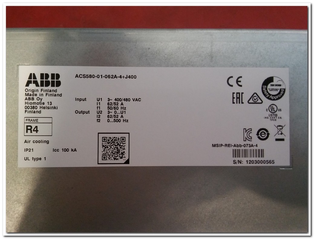 ABB ACS580-01-062A-4 J400 ACS580-01-062A-4 