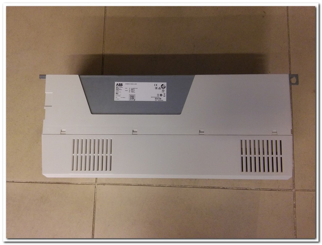 ABB ACS580-01-062A-4 J400 ACS580-01-062A-4 