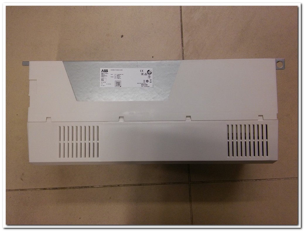 ABB ACS580-01-062A-4 J400 ACS580-01-062A-4 