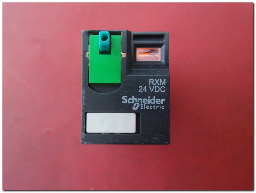 SCHNEİDER RXM2AB1BD ZELİO RELAY SIFIR KUTULU MİNİ RÖLE