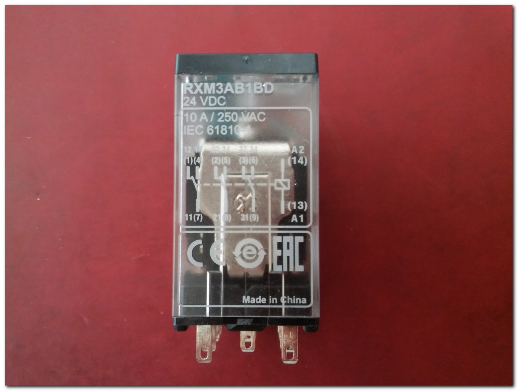SCHNEİDER RXM3AB1BD SIFIR KUTULU 24VDC ZELİO RELAY MİNİ RÖLE