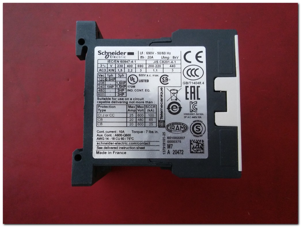 SCHNEİDER LC1K0601M7 SIFIR KUTULU KONTAKTÖR