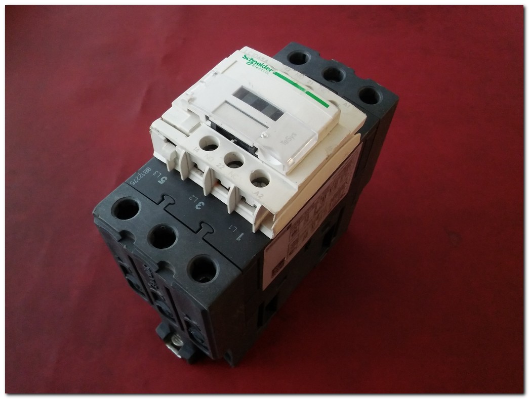 SCHNEİDER LC1D65A LC1D65AE7 LC1D65AM7 KONTAKTÖR