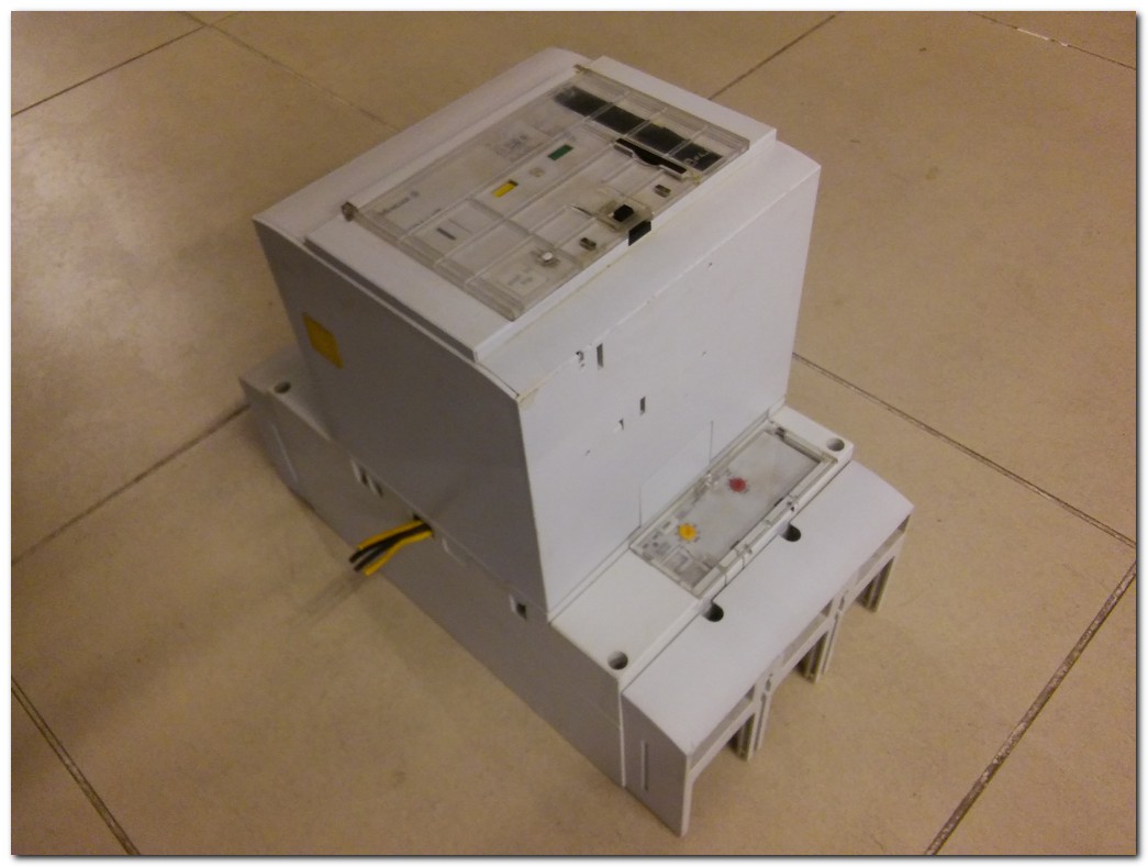 MOELLER NZM 4-XR NZM4-XR NZMN4 266685 1600A MOTORLU TMŞ MOTOR MAKANİZMASI