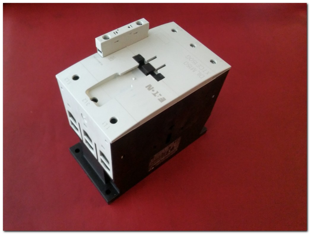 EATON DILM150 RAC240 XTCE150G 75KW SIFIR KUTULU 3 KUTUPLU KONTAKTÖR