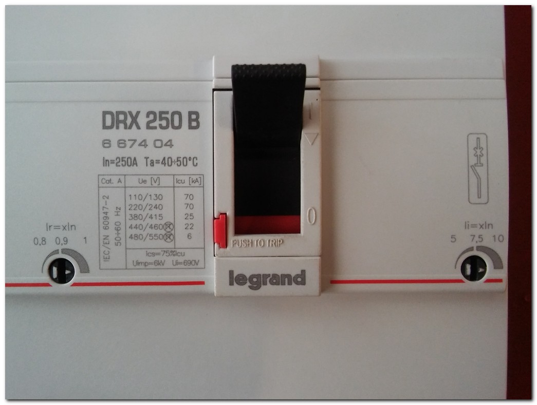 LEGRAND DRX250B DRX 250 B 6 674 04 250A SIFIR KUTULU 4 KUTUPLU TMŞ