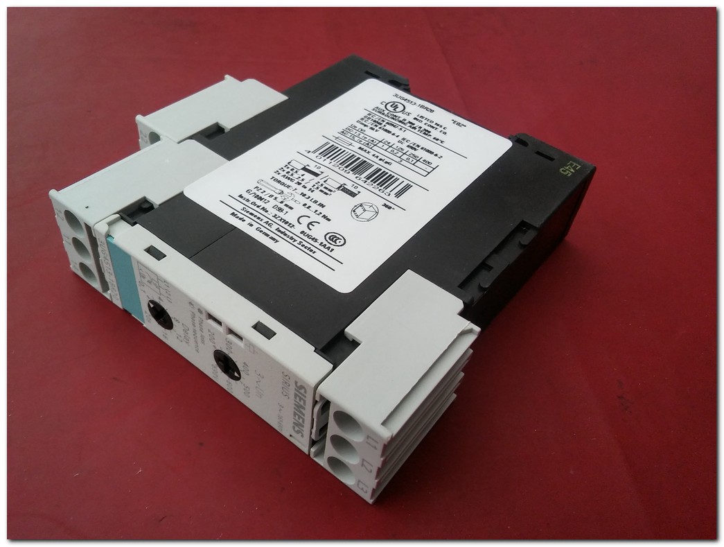 SIEMENS 3UG4513-1BR20 SIRIUS 200-690V SIFIR KUTULU DÜŞÜK GERİLİM KONTROL RÖLESİ