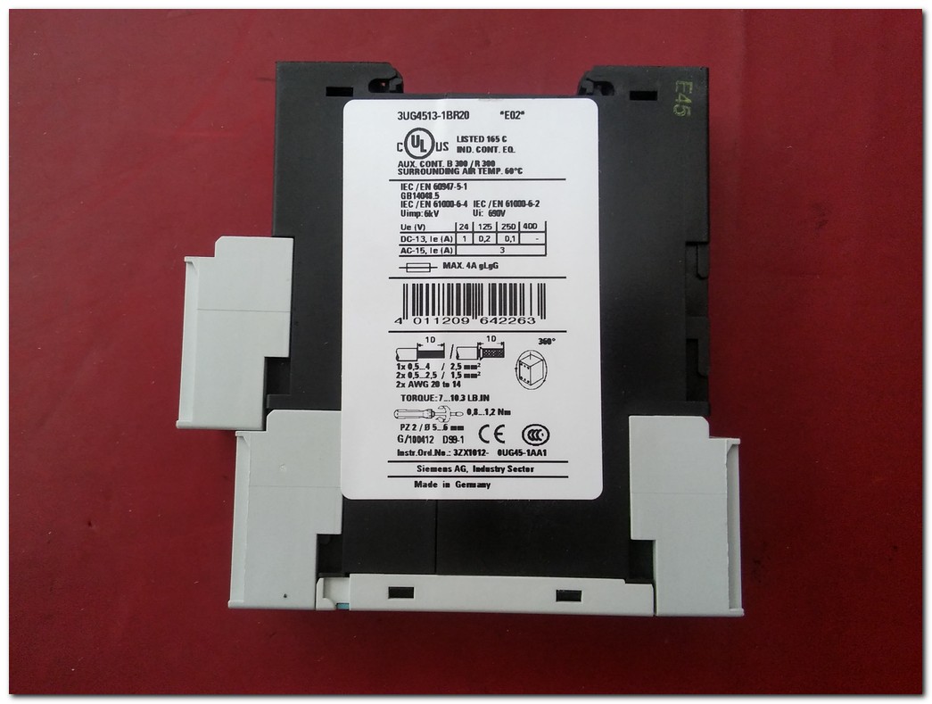 SIEMENS 3UG4513-1BR20 SIRIUS 200-690V SIFIR KUTULU DÜŞÜK GERİLİM KONTROL RÖLESİ