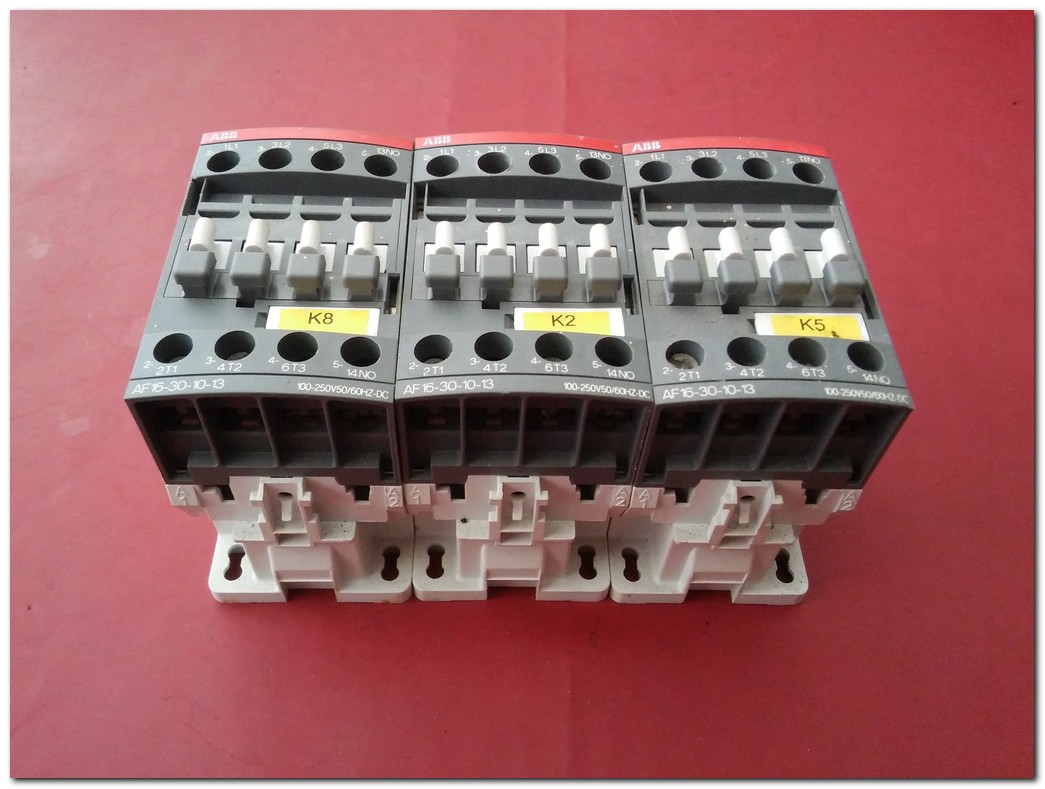 ABB AF26-30-13 AF26 50A KONTAKTÖR 100-240V AC DC KONTAKTÖR