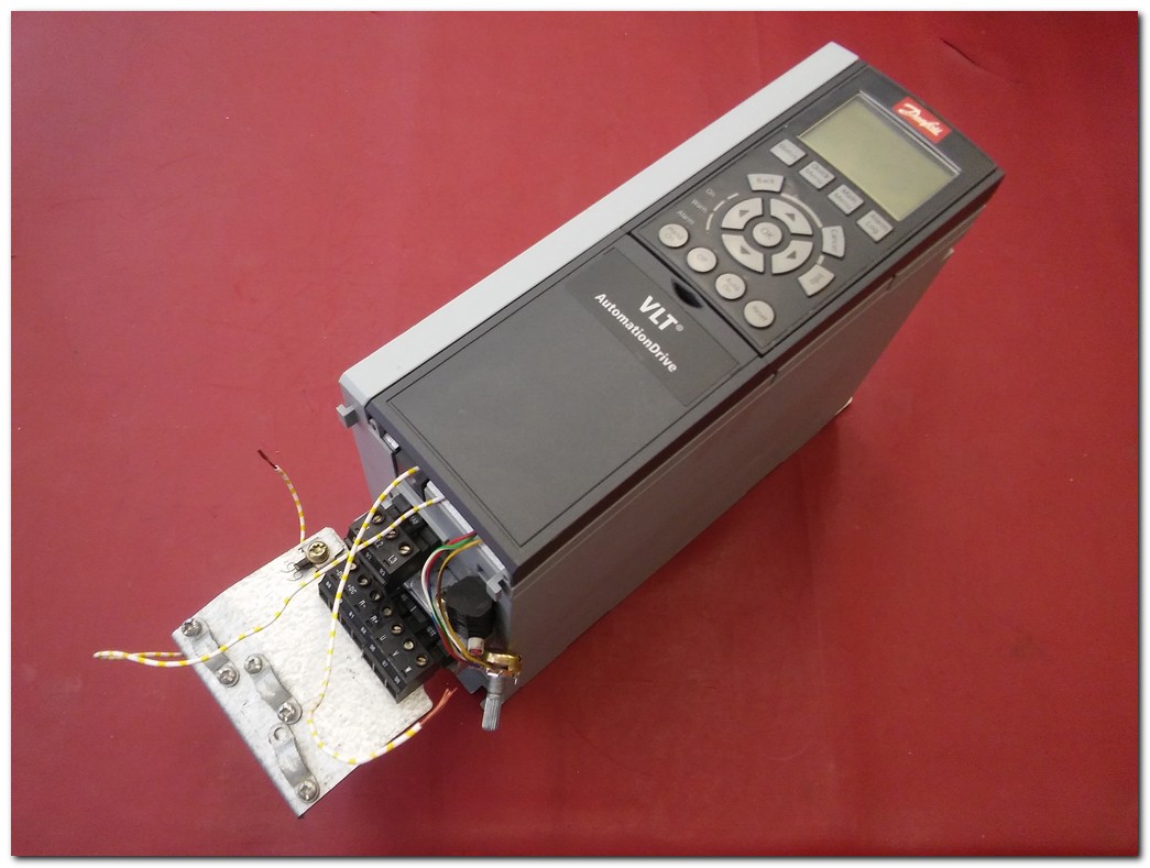 DANFOSS FC-302P3K0T5E20H2BGC FC302P3K0 131B0159 5KVA SÜRÜCÜ VLT AUTOMATİON DRİVE