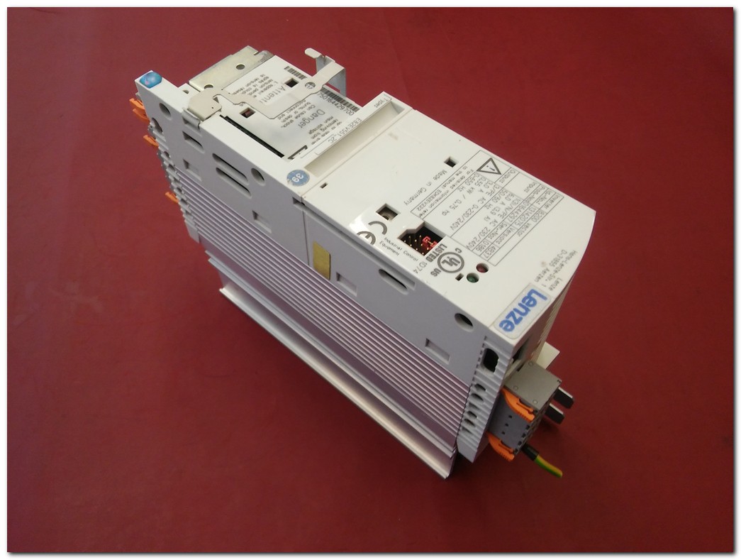 LENZE E82EV551_2C E82EV551-2C E82 8200 0,55 KW İNPUT 240V SÜRÜCÜ