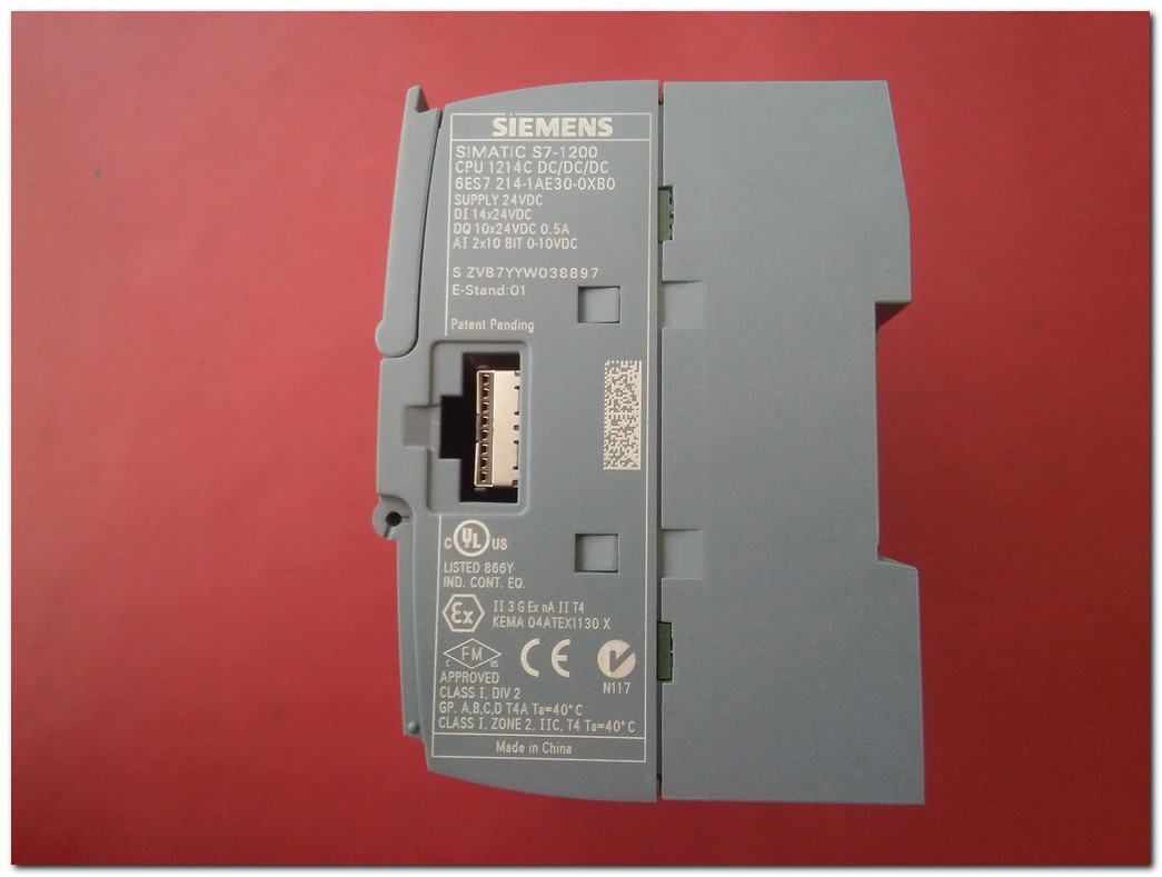 SIEMENS 6ES7 214-1AE30-0XB0 6ES7 214-1AE30-0XB0 214C DC DC DC PLC CPU