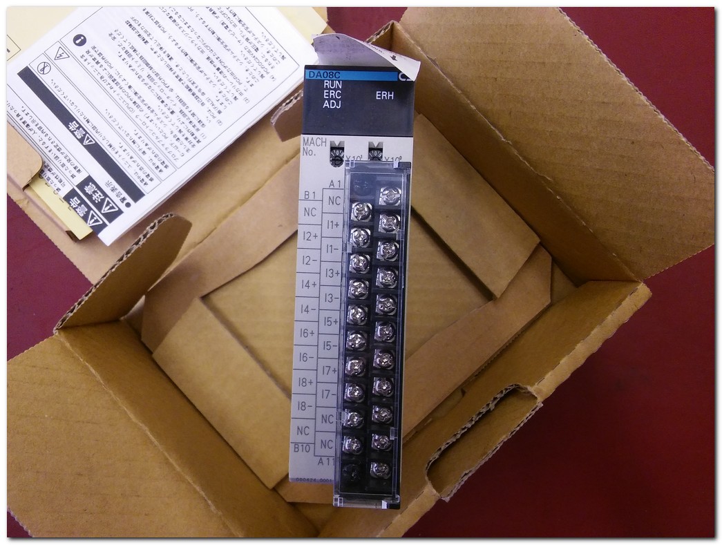OMRON CS1W-DA08C ANALOG ÇIKIŞ MODÜLÜ PLC EK MODÜL