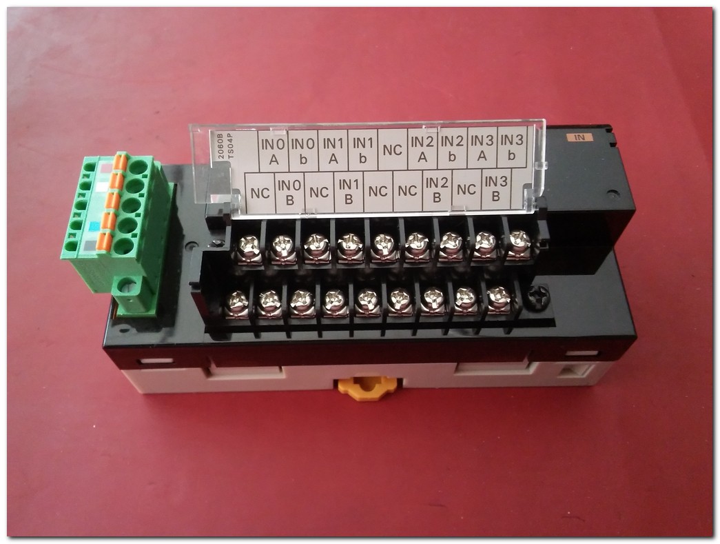 OMRON DRT2-TS04P  TEMPERATURE INPUT TERMİNAL SIFIR KUTULU