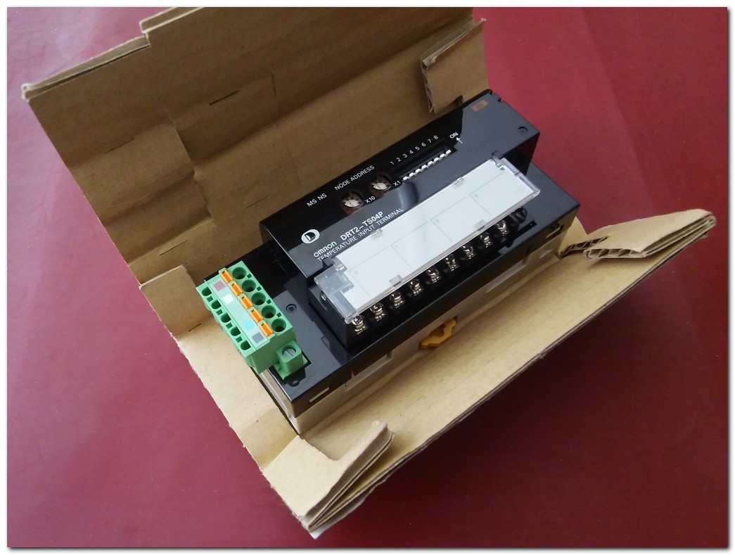 OMRON DRT2-TS04P  TEMPERATURE INPUT TERMİNAL SIFIR KUTULU