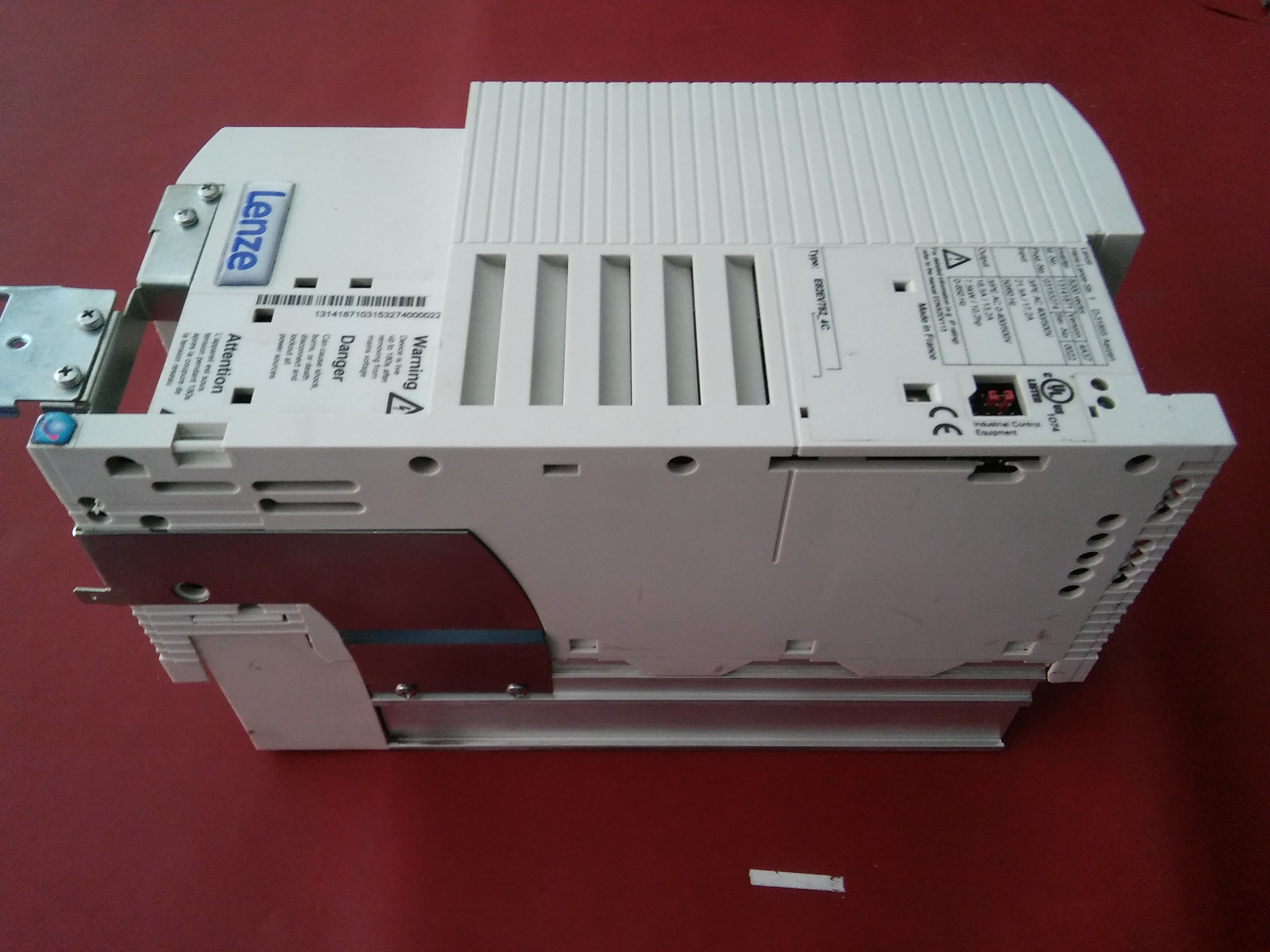 LENZE E82EV752_4C E82EV752-4C D-31855 AERZEN 8200 7,5KW VECTOR SÜRÜCÜ