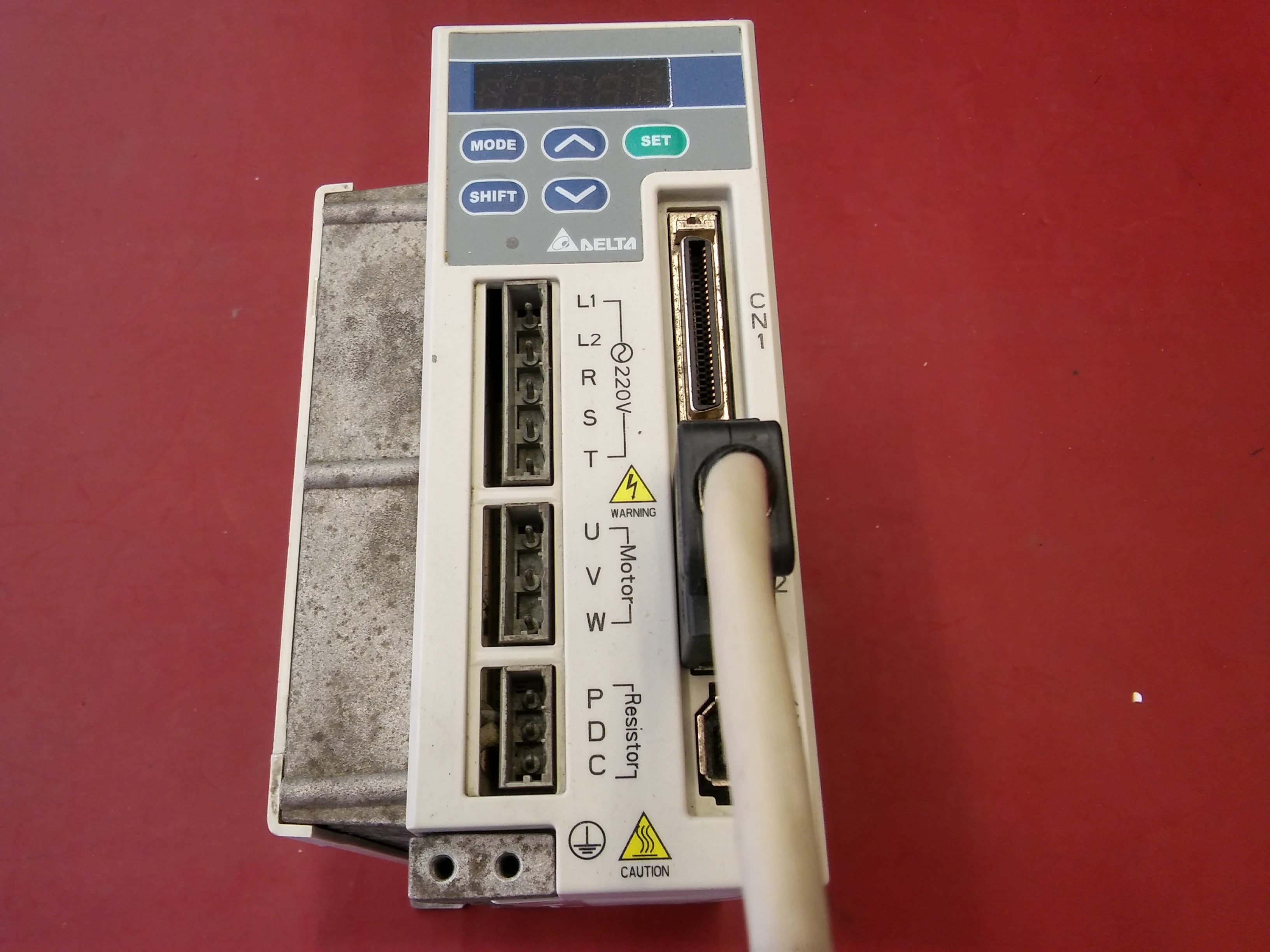 DELTA ASD-A1021MA 1KW AC SERVO DRIVE SÜRRÜCÜ