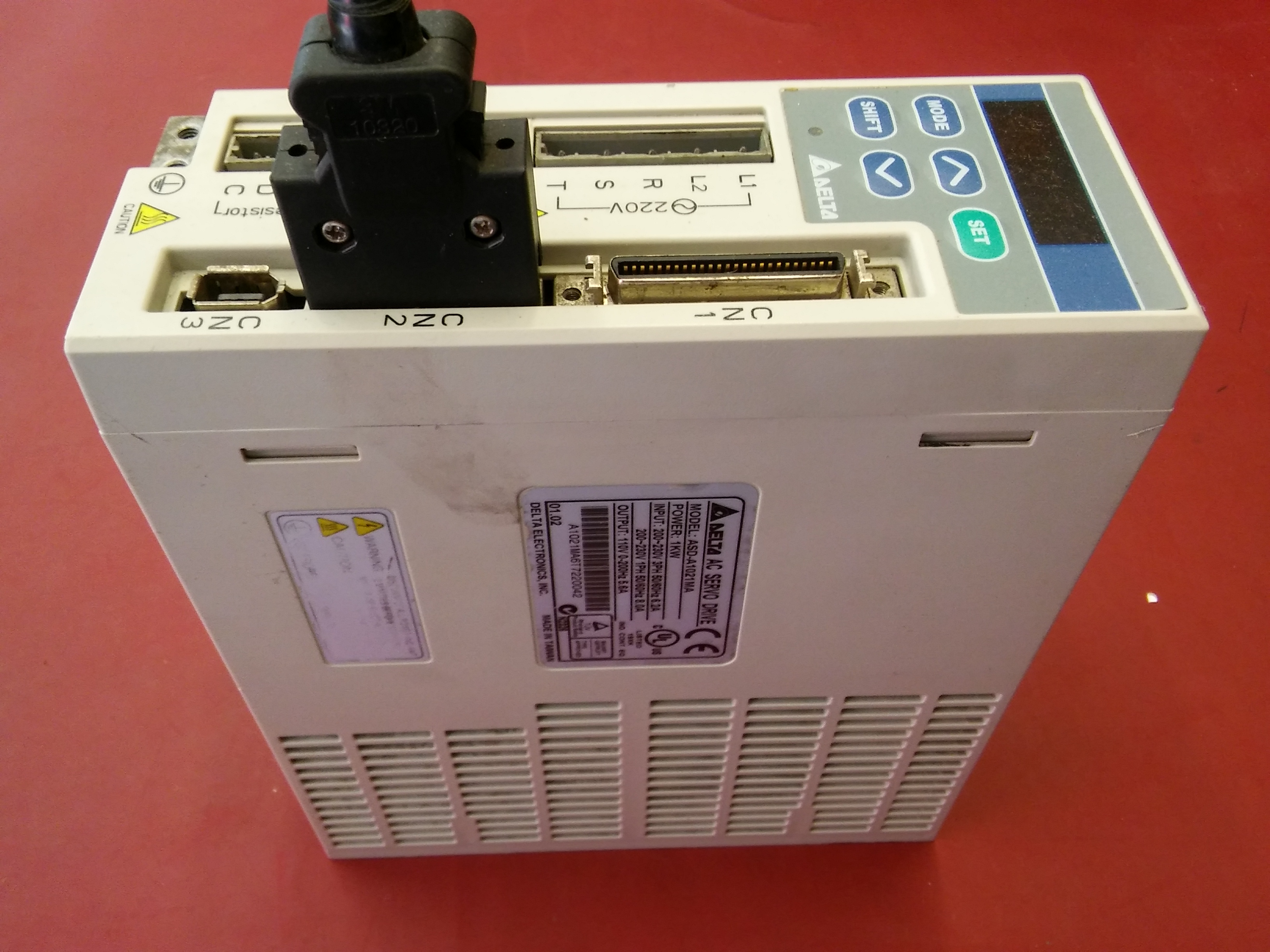 DELTA ASD-A1021MA 1KW AC SERVO DRIVE SÜRRÜCÜ